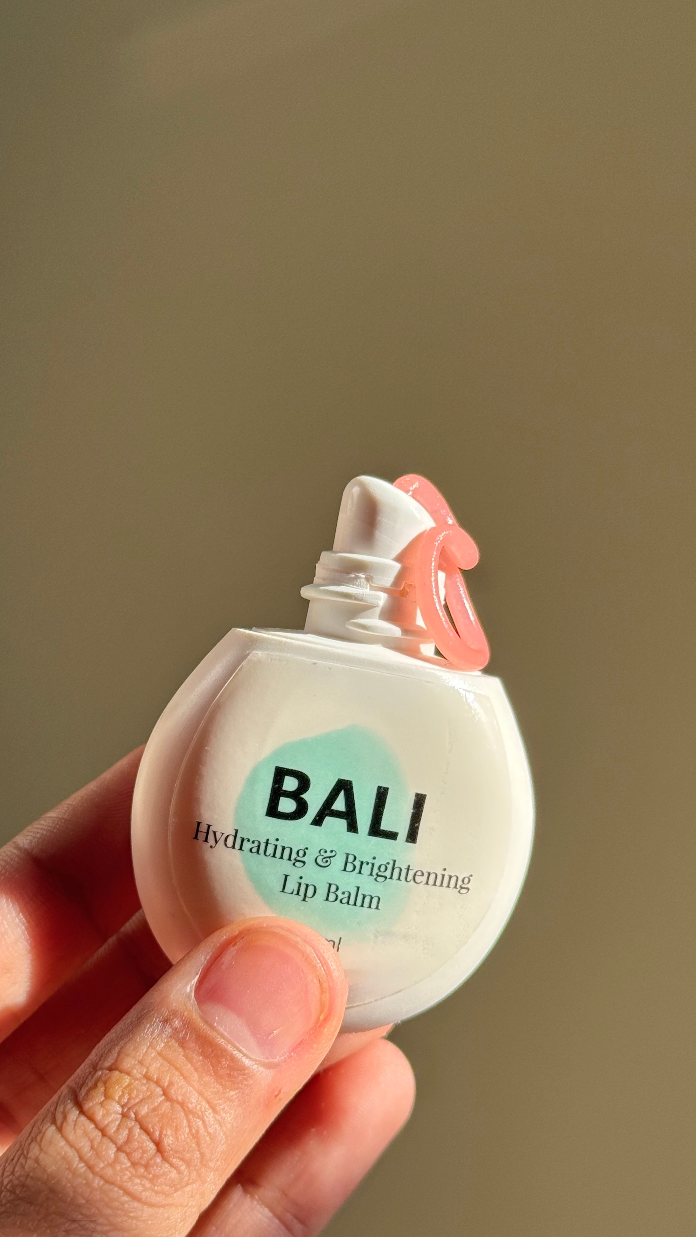 Hydrating & brightening Lipbalm